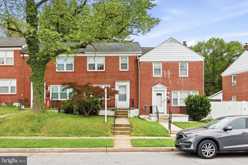 960 Fairmount Ave