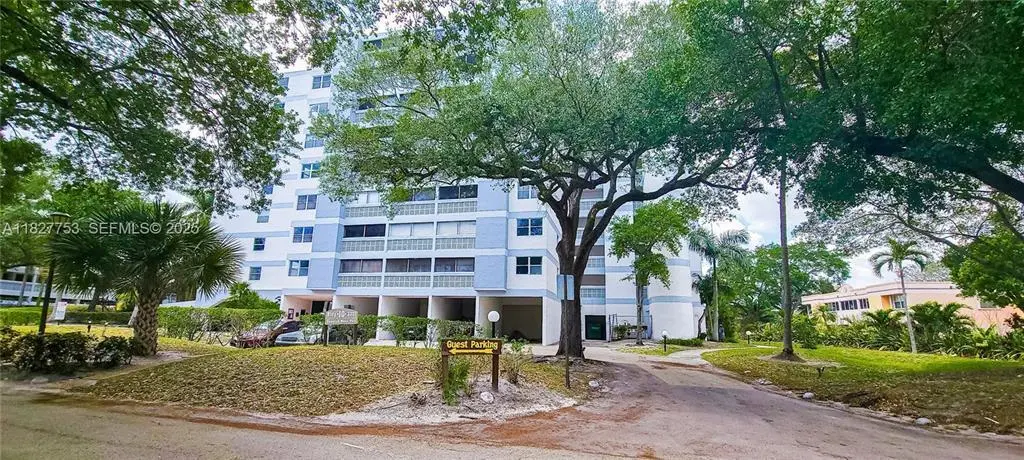 3301 Spanish Moss Ter #219