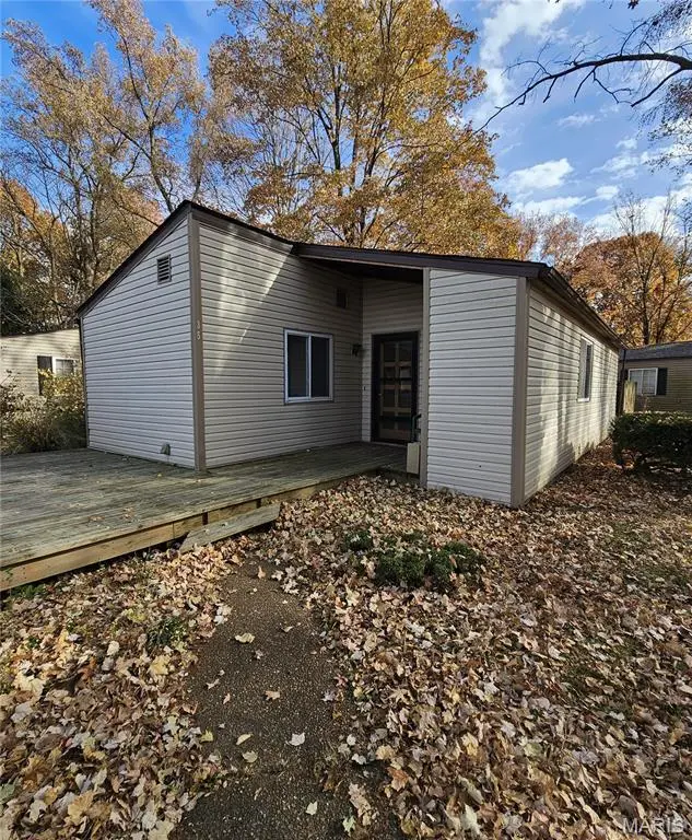 35 Lilac St