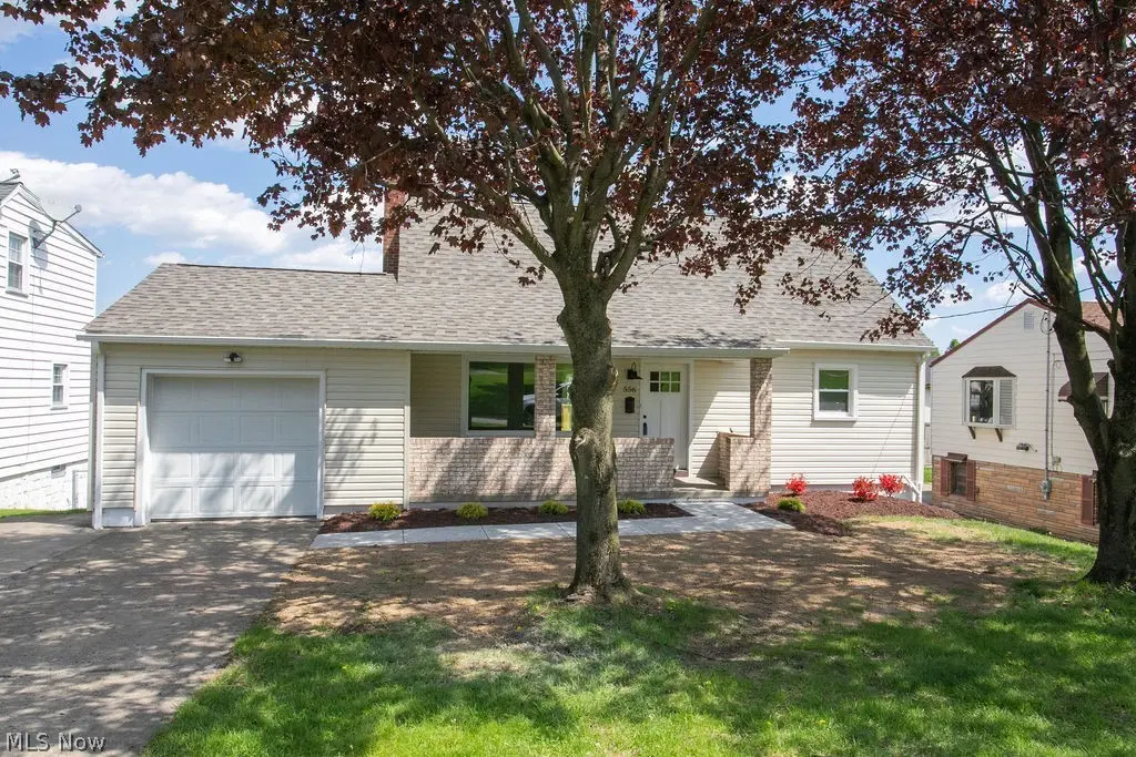 556 Idora Ln