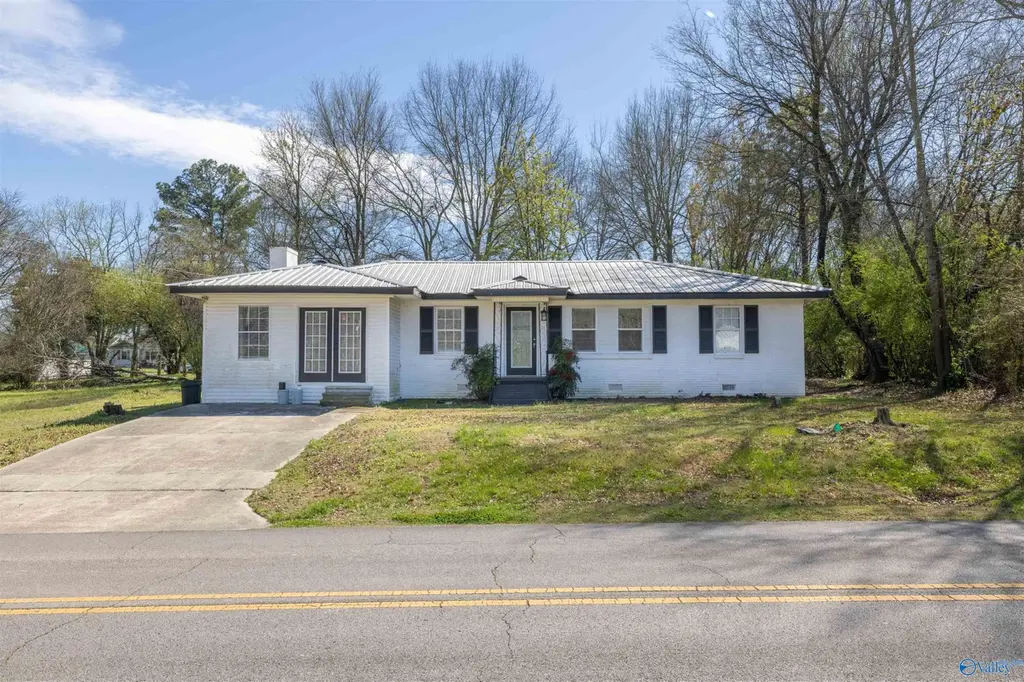 1406 Pike Ave