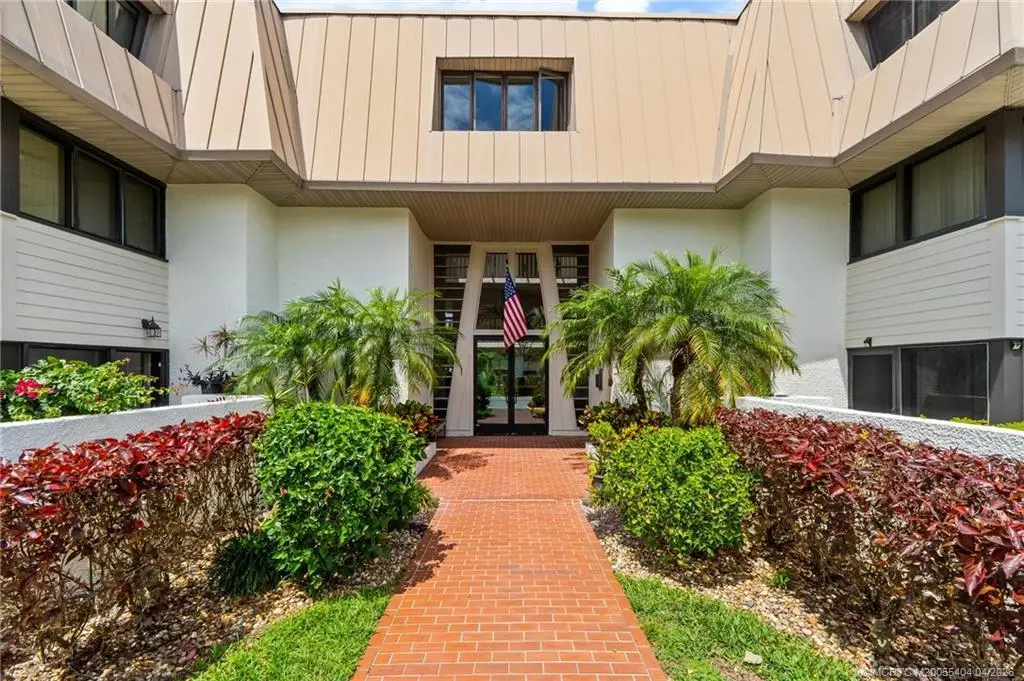 1800 SE Saint Lucie Blvd Unit 6-203