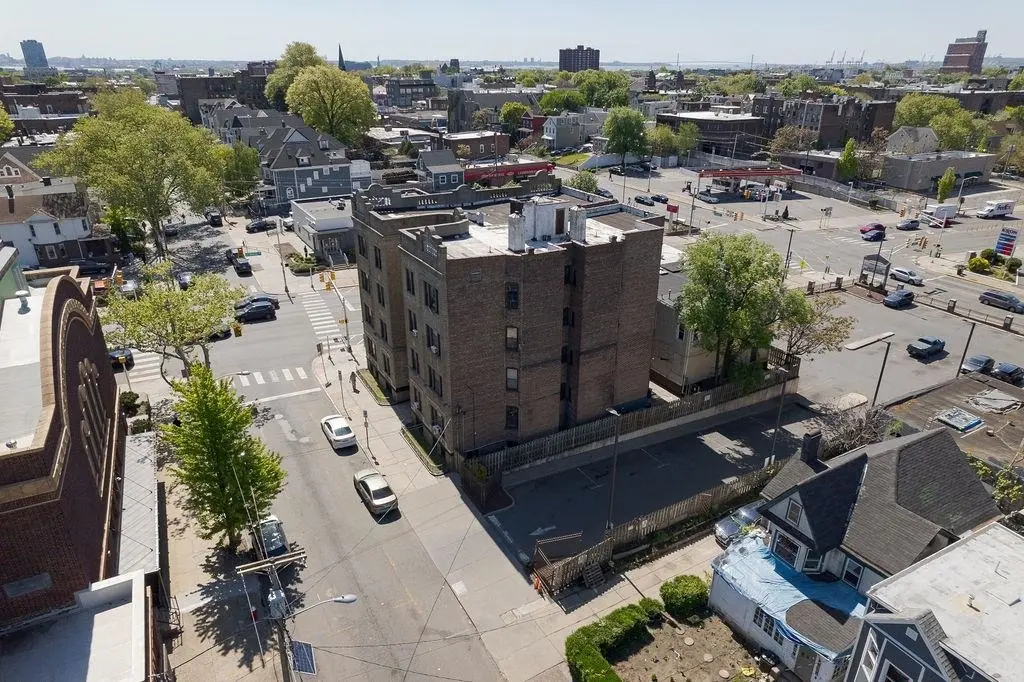 203 HARRISON Ave Unit 33a