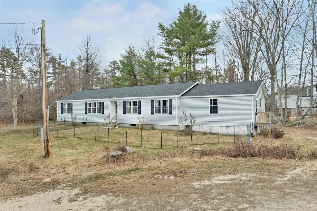 9 Hemlock Dr