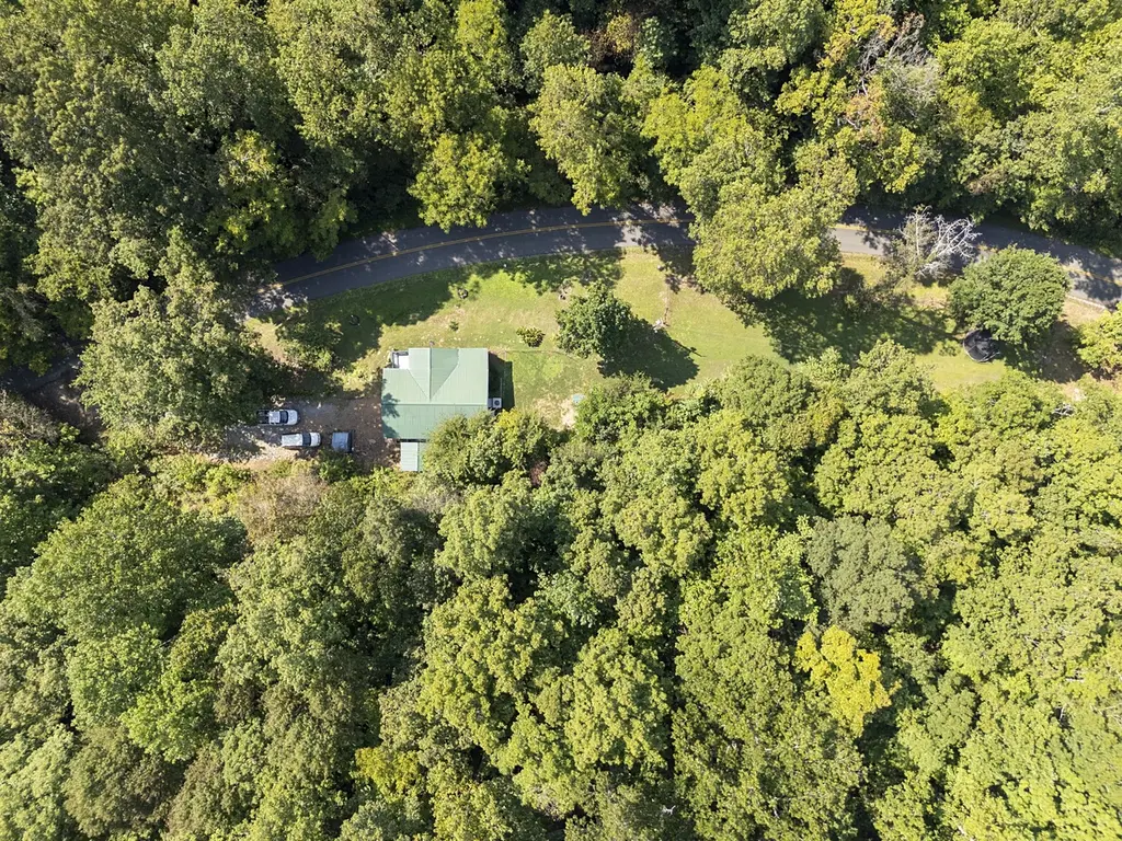 87 Ballard Hollow Rd