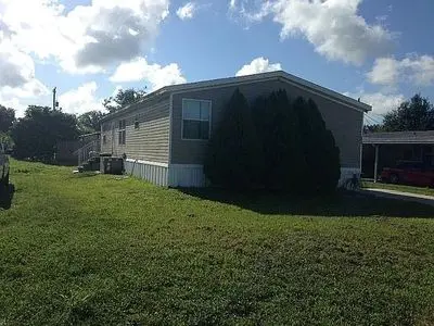 5918 Purdy Ln