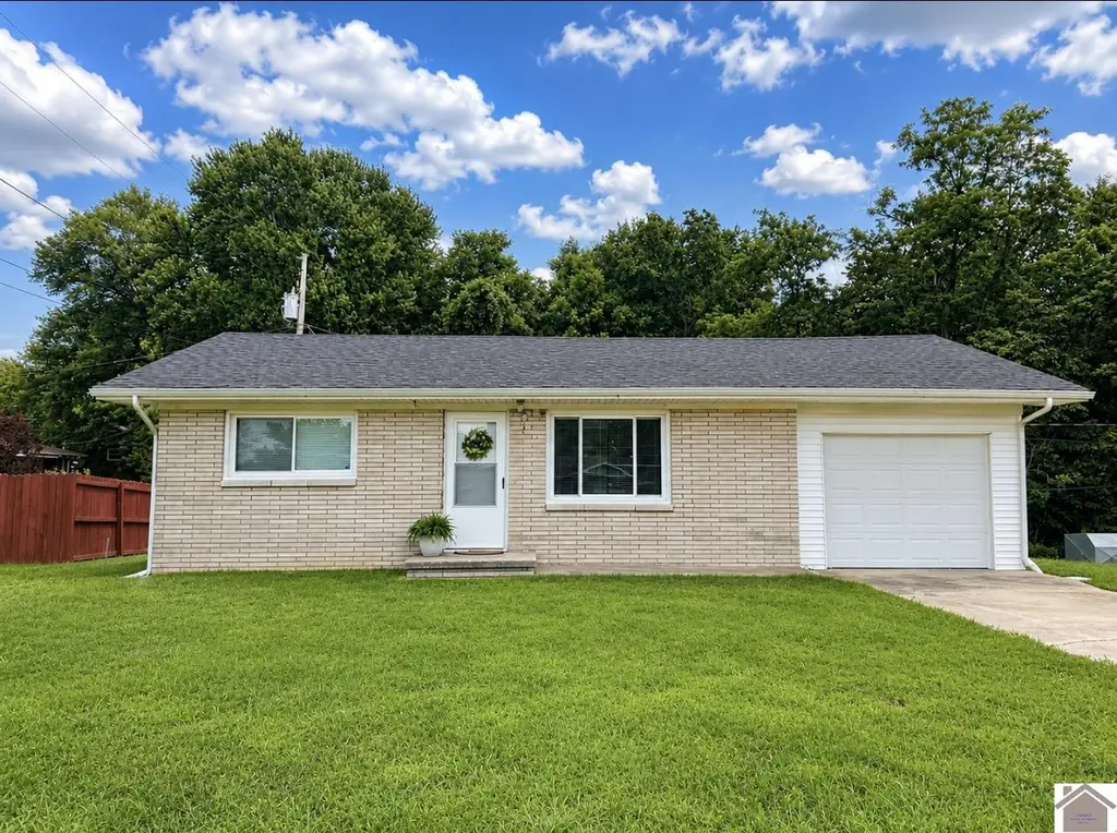 38 Orchard Dr