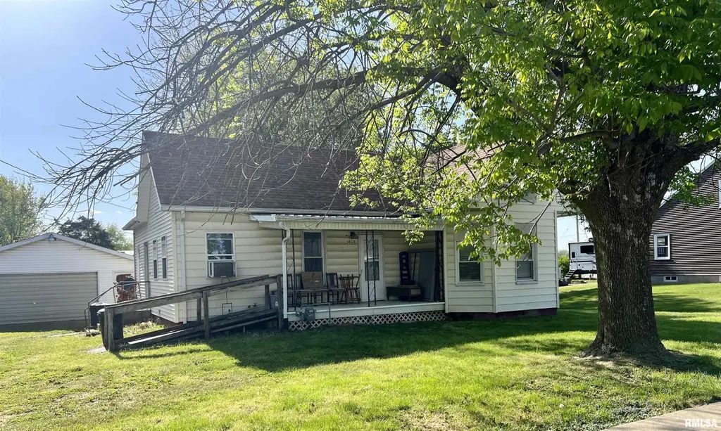 1428 N Main St