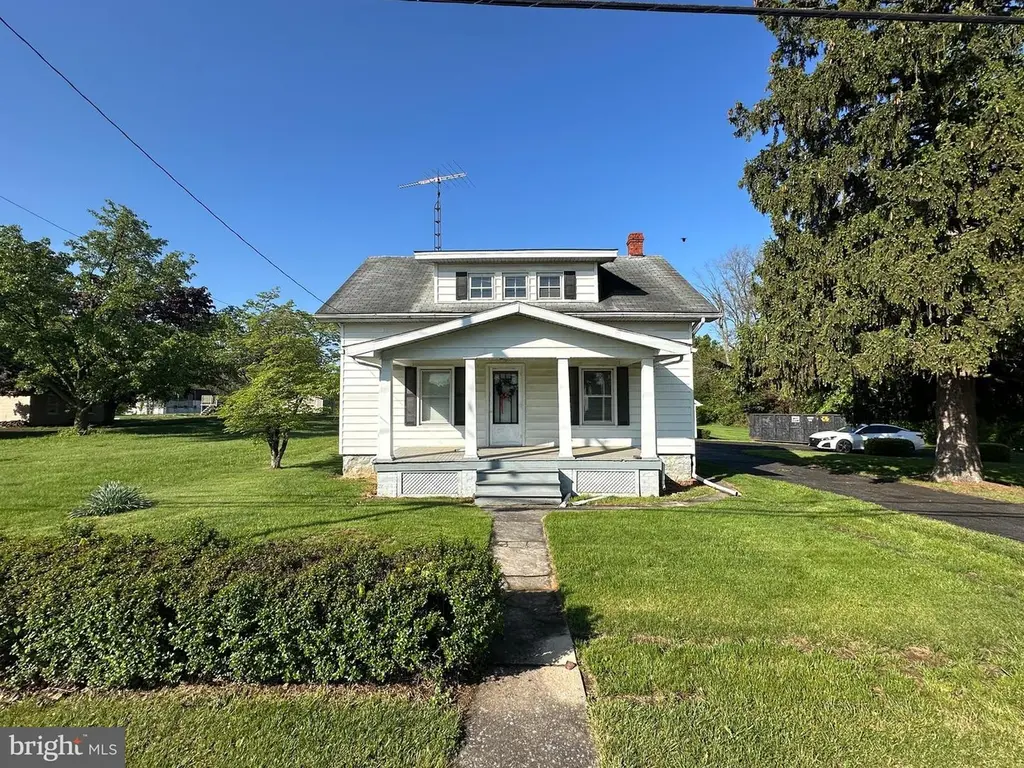 13024 Salem Ave