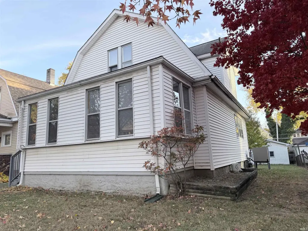 925 Cottage Ave