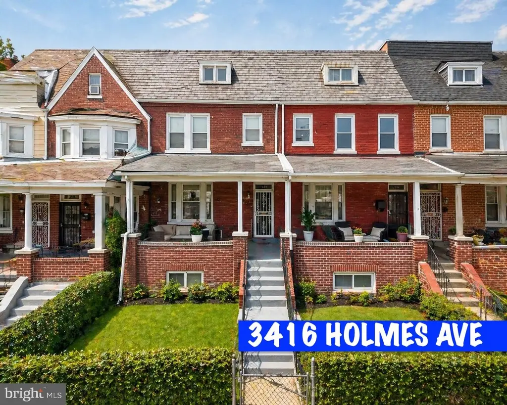 3416 Holmes Ave