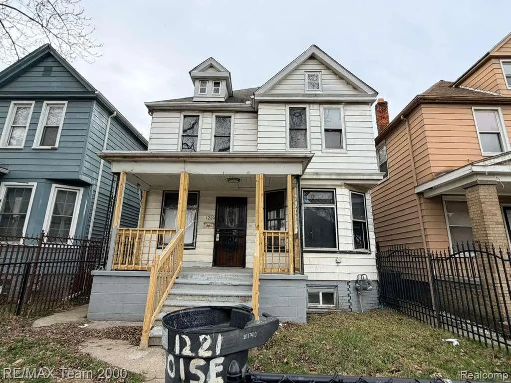 1239 Livernois Ave