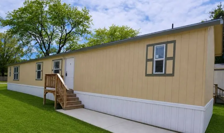 3 Bed 2 Bath Single Section Plan
