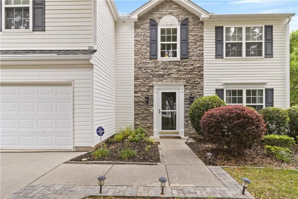 1474 Ivey Pointe Dr