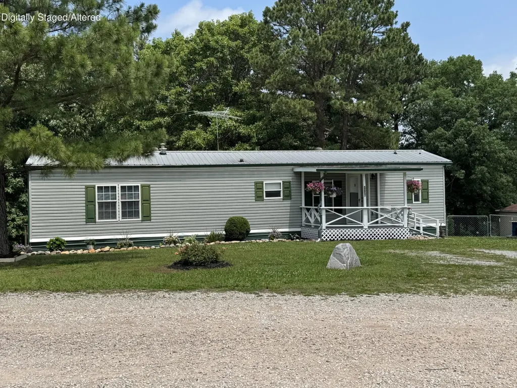 8736 Turney Dr