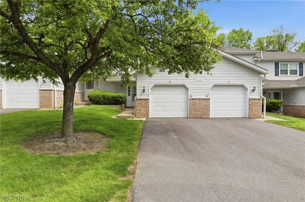 1771 Rolling Hills Dr Unit D