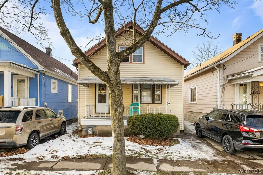 12 Humason Ave
