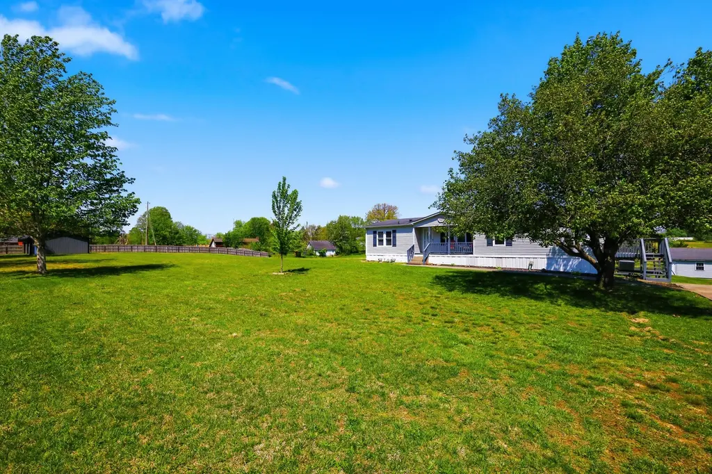 129 Griggs Rd