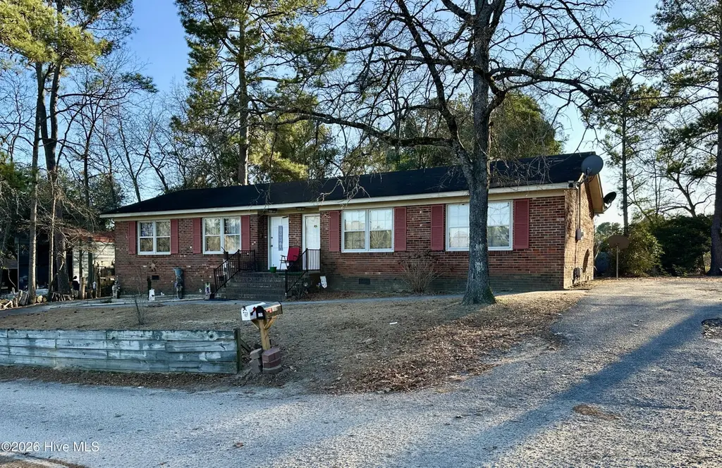 107 &109 Edwards Cir