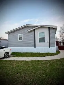 466 Ewing Way