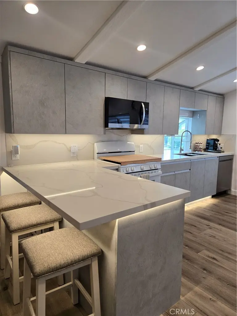 23777 mulholland hwy spc 28