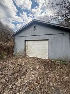 155 Frankie Fork Rd
