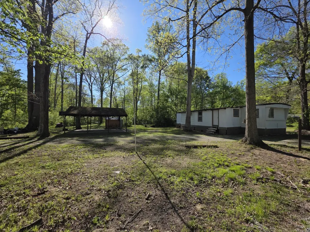 60 Red Bird Ln