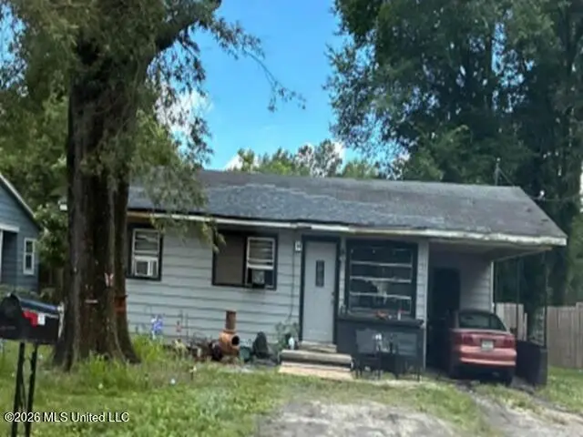 207 Cunningham Dr