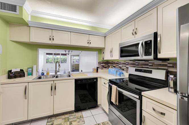 10369 NW 24th Pl #402