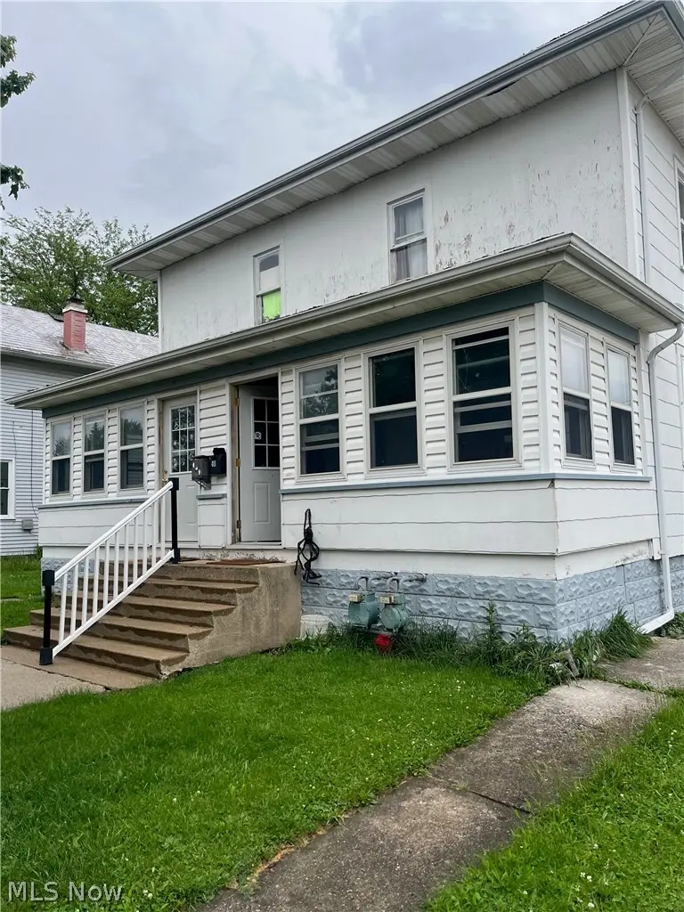 411 S Myrtle Ave