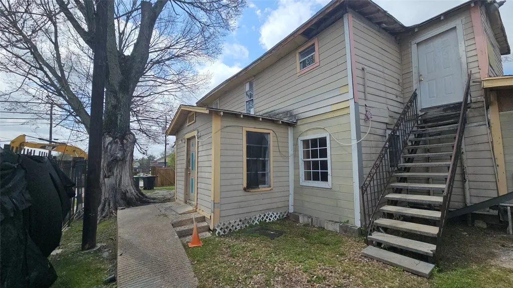 6502 W Montgomery Rd