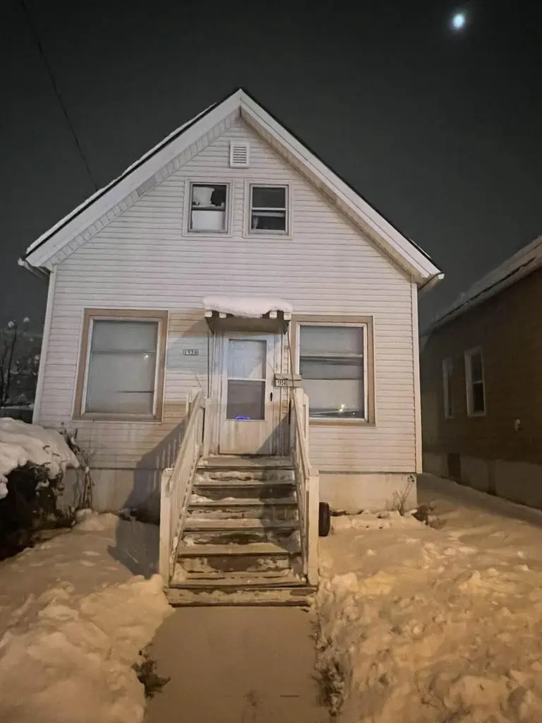 1956 S 16th St