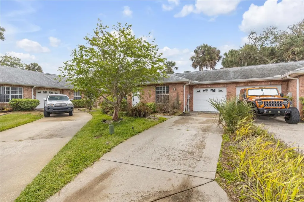 711 River Oaks Cir