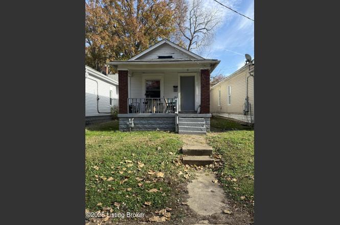 121 Boston Ct