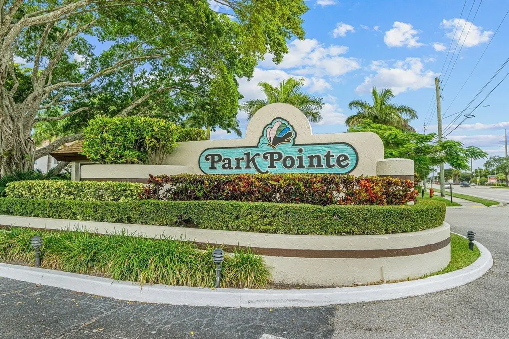 3362 Lucerne Park Dr