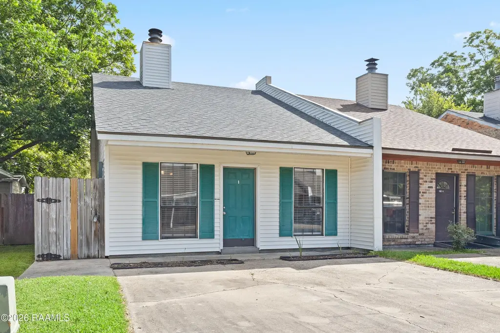 102 Longfellow Dr Unit B