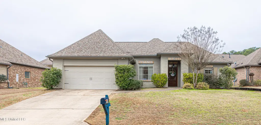 890 Willow Grande Cir