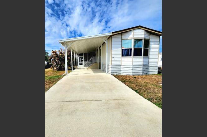 15 Alta Loma