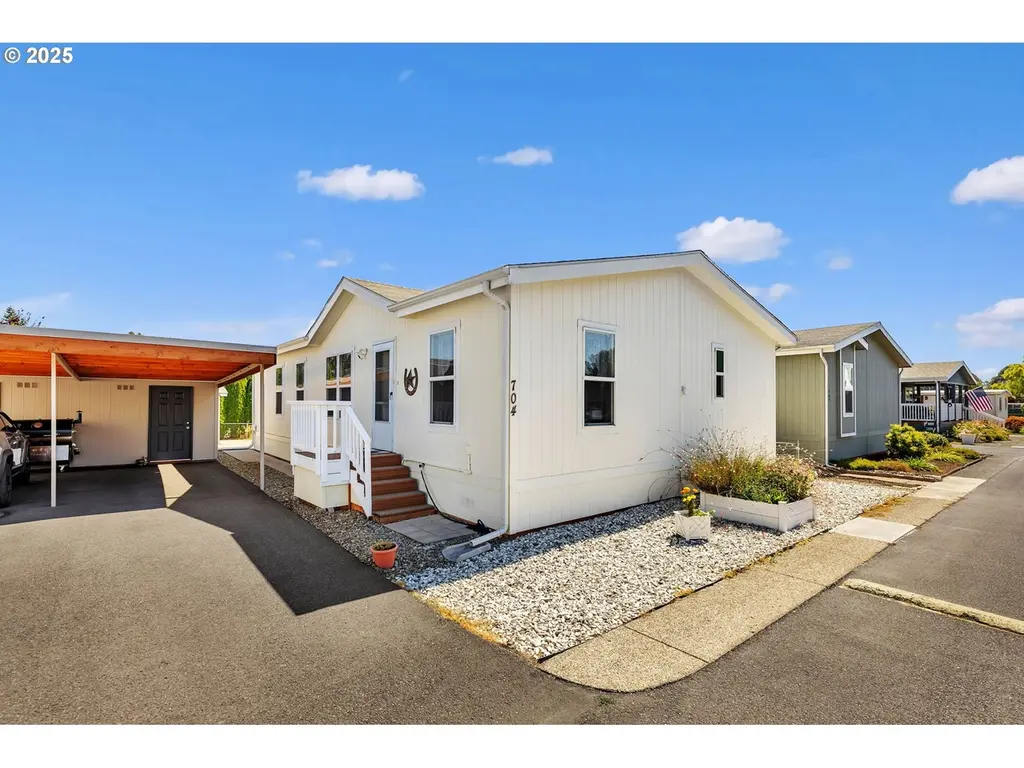 300 SW 7th Ave #704