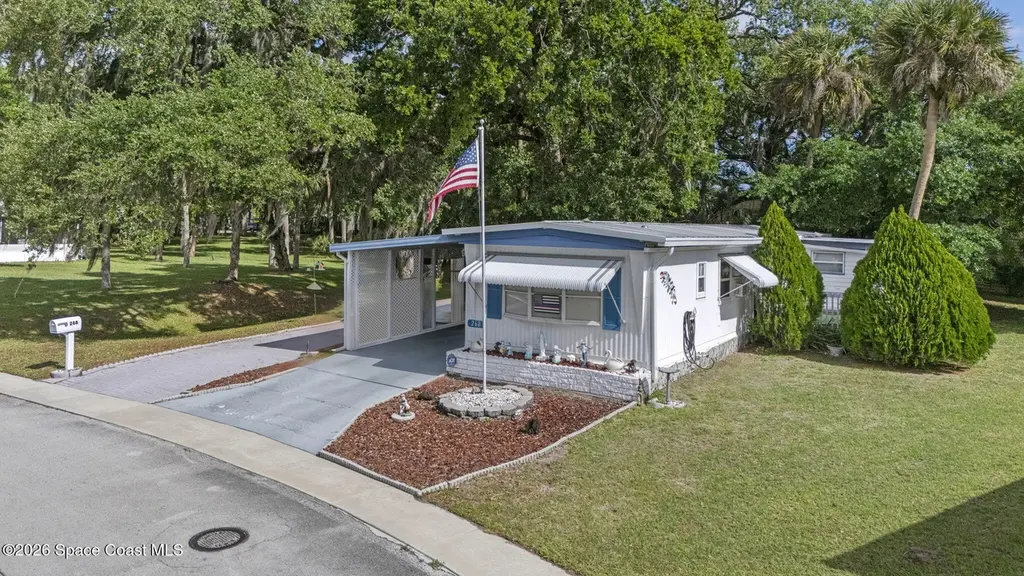 268 Holiday Park Blvd NE
