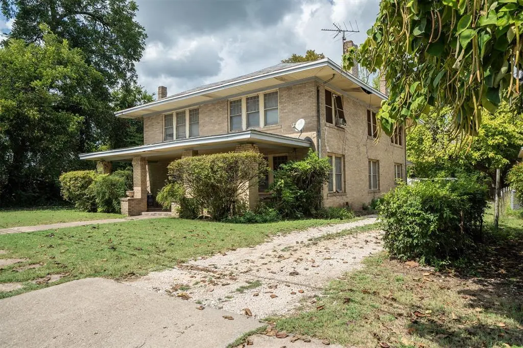 305 Hill St