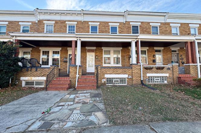 3131 Chesterfield Ave