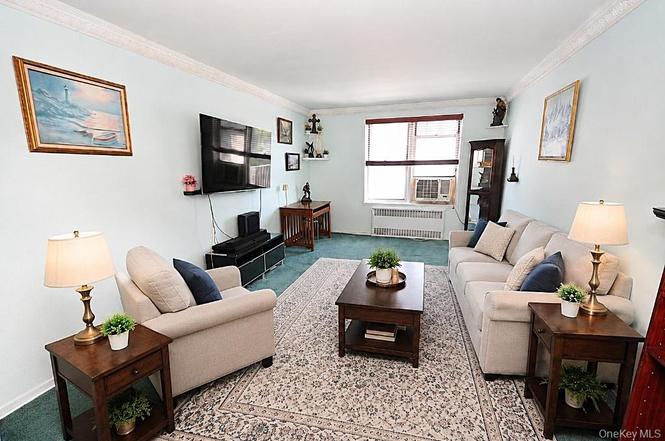 491 Riverdale Ave Unit 6D