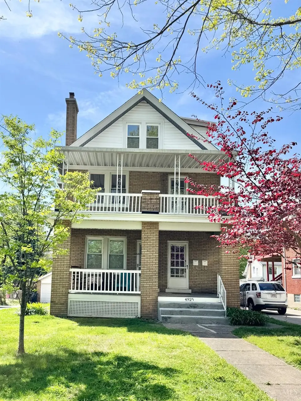 4925 Ralph Ave
