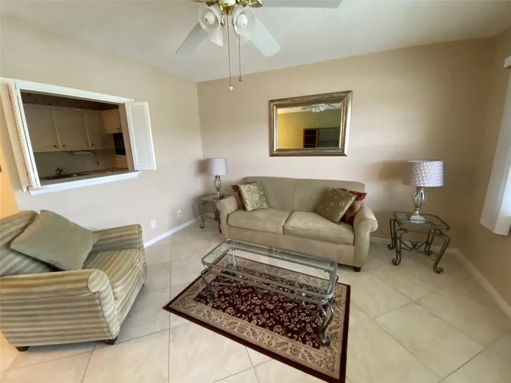 278 Newport R #278