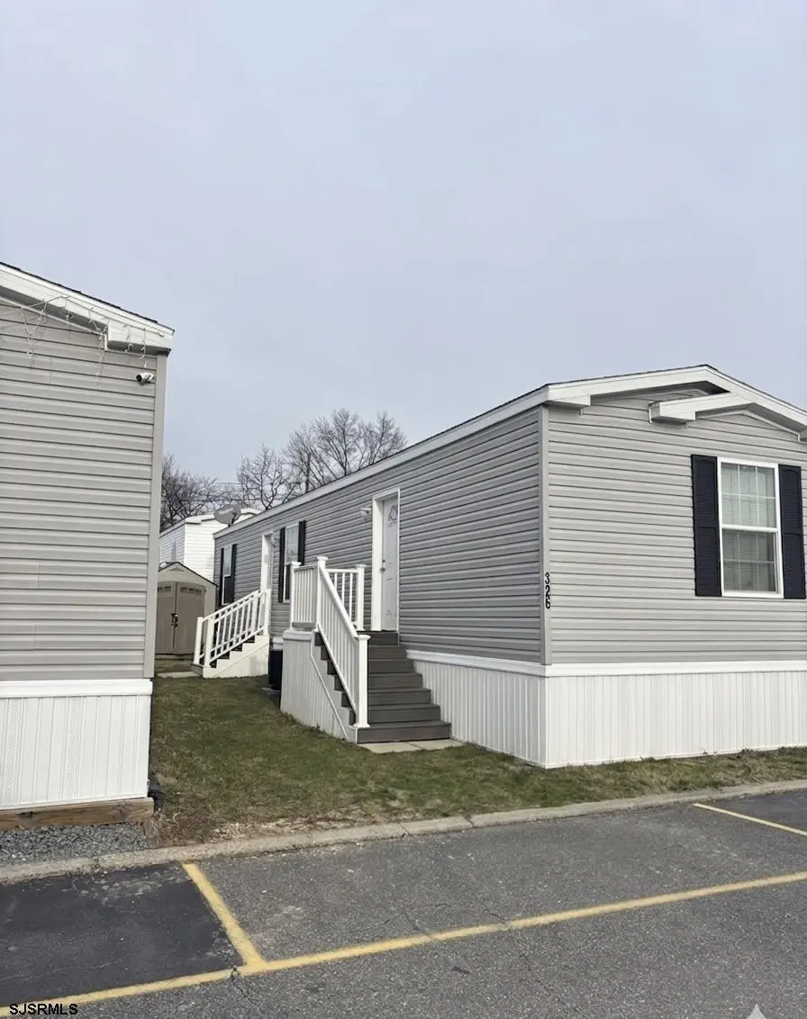 1405 Farrell Ave