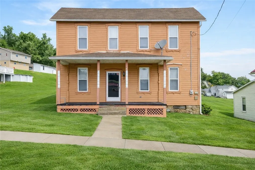 15 Main St