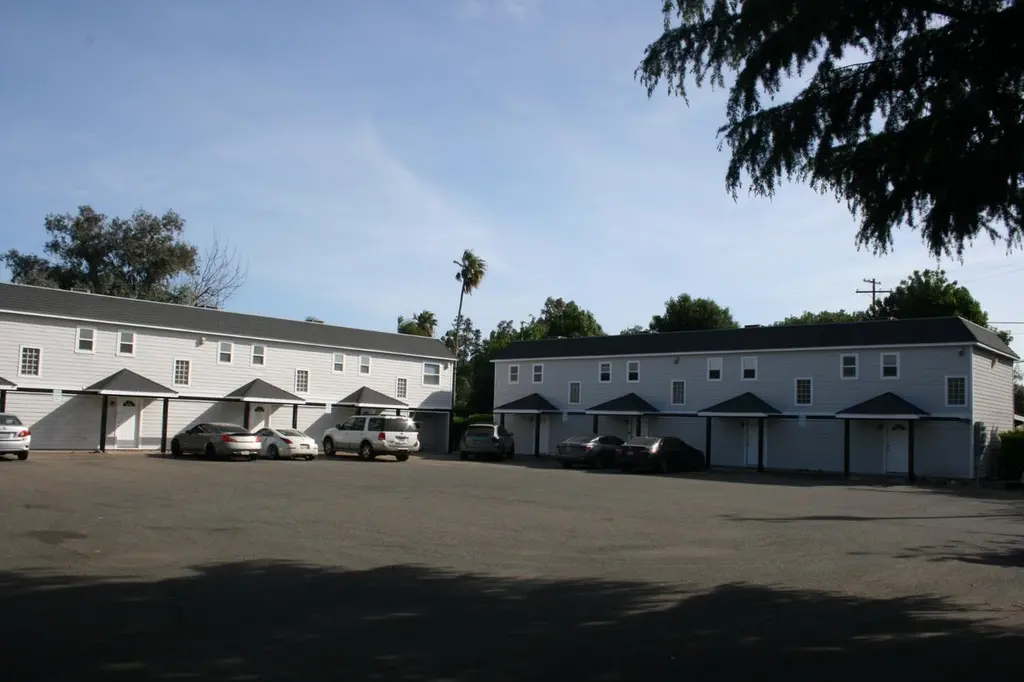 345 Littlejohn Rd
