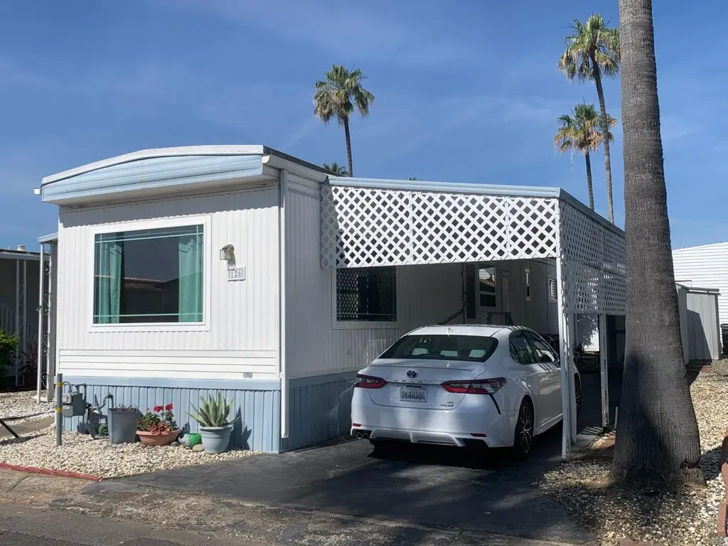 8181 Folsom Blvd #126