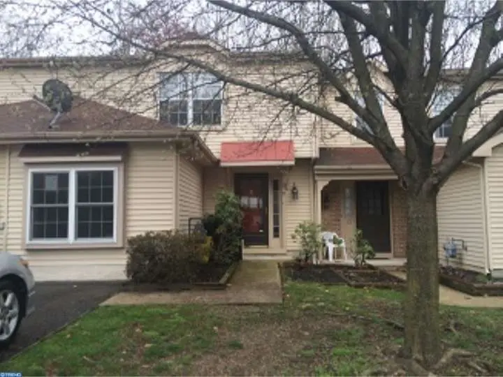 11 Thornhill Ct